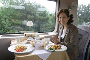 Еда из ресторана в поезде
