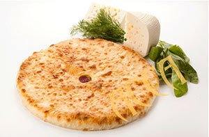 Пирог со свекольными листьями и осетинским сыром «Сахараджин»