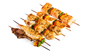 Шашлык из мяса птицы, баранины на косточке и рыбы